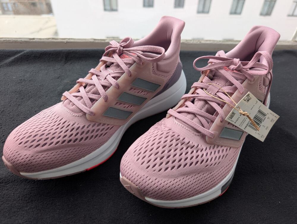 Adidas EQ21 Run Magic Mauve Legacy Purple size W 9. 5/M 8 NWT